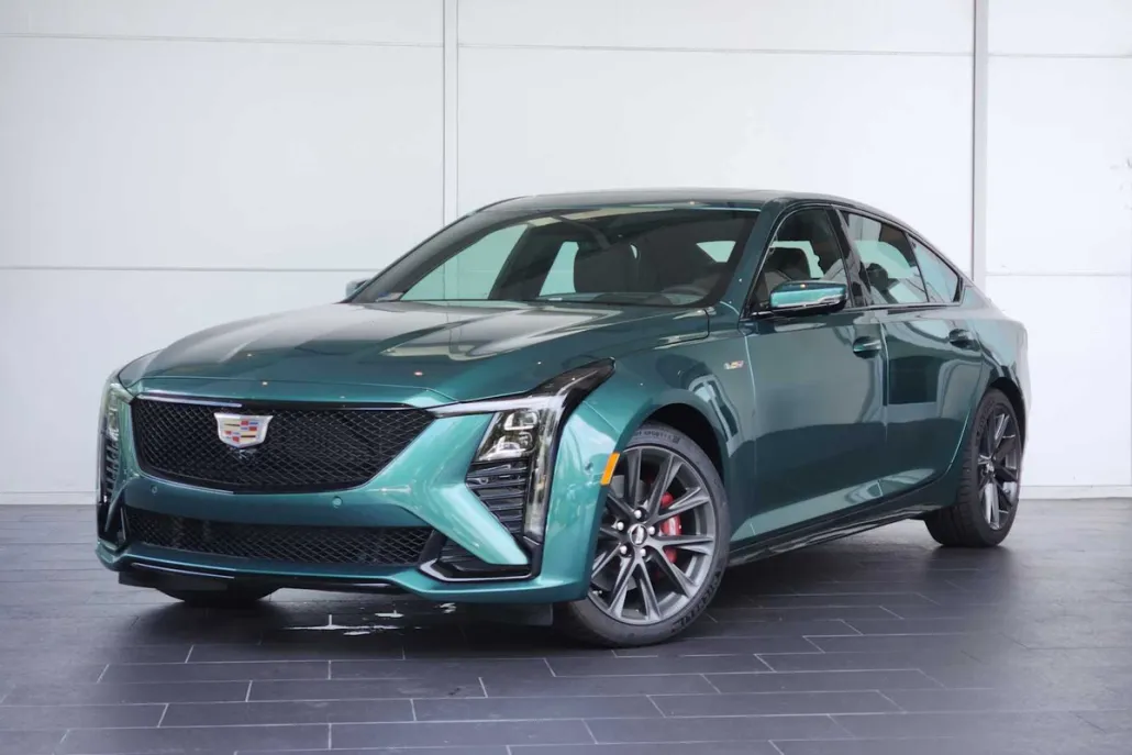 2026 Cadillac CT5 V photo 1