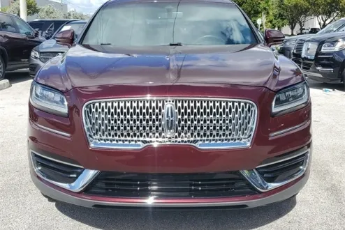 2019 Lincoln Nautilus Standard photo 2