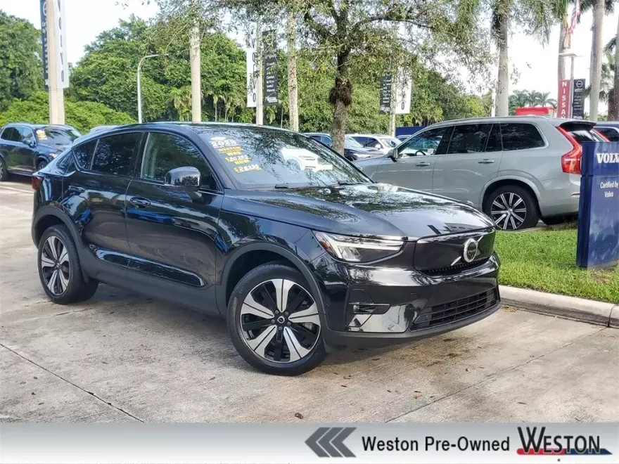 2023 Volvo C40 Recharge Plus photo 1