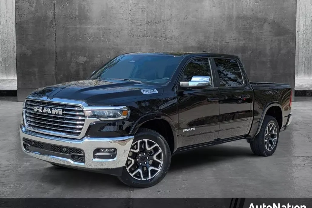 2025 Ram 1500 Laramie photo 1