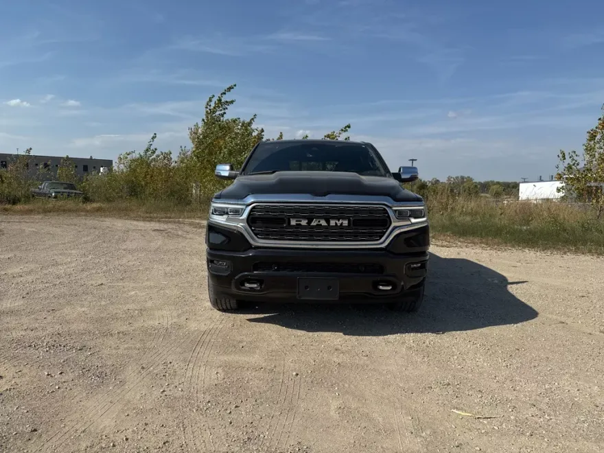 2023 Ram 1500 Limited photo 1