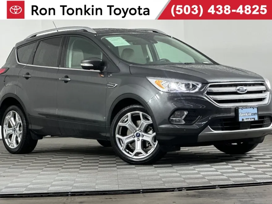 2019 Ford Escape Titanium photo 1