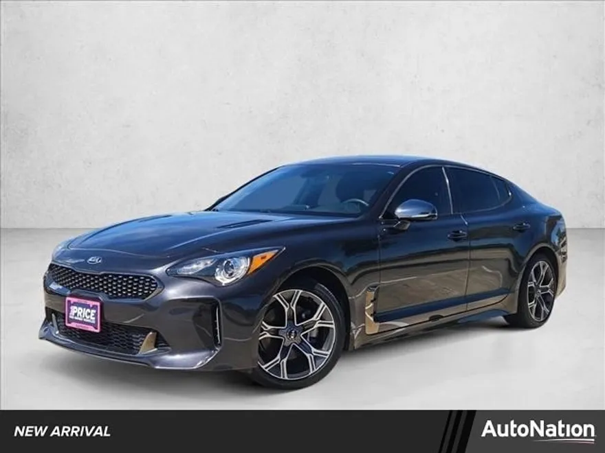 2020 Kia Stinger GT-Line photo 1