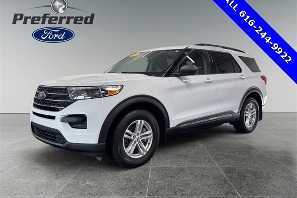 2021 Ford Explorer XLT photo 1