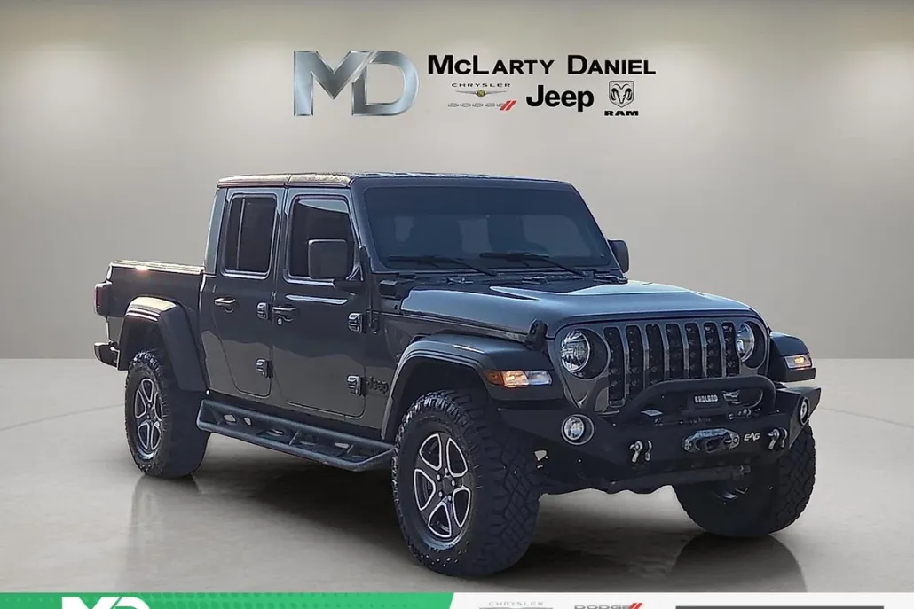2021 Jeep Gladiator Sport photo 1
