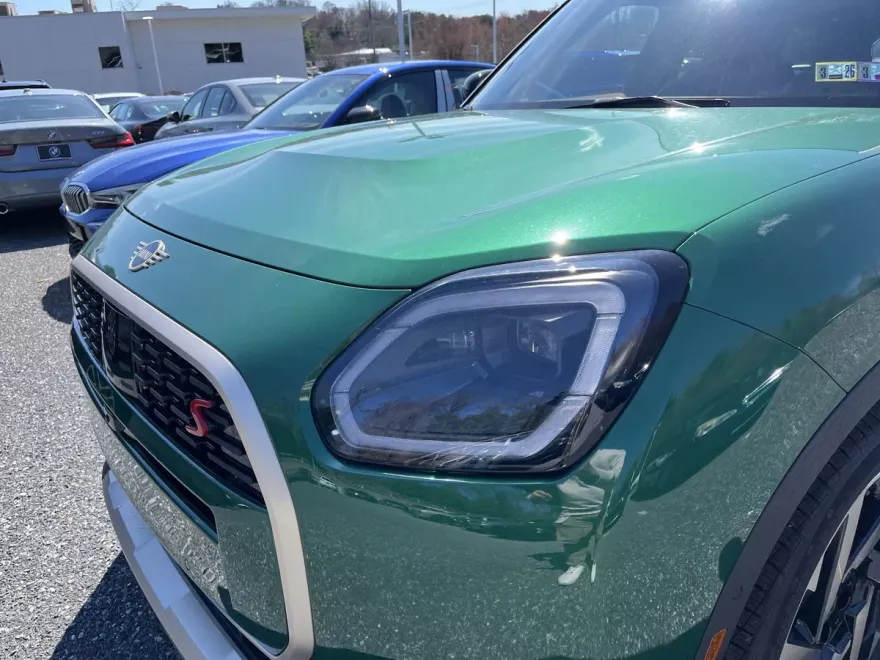 2025 Mini Cooper S ALL4 photo 1