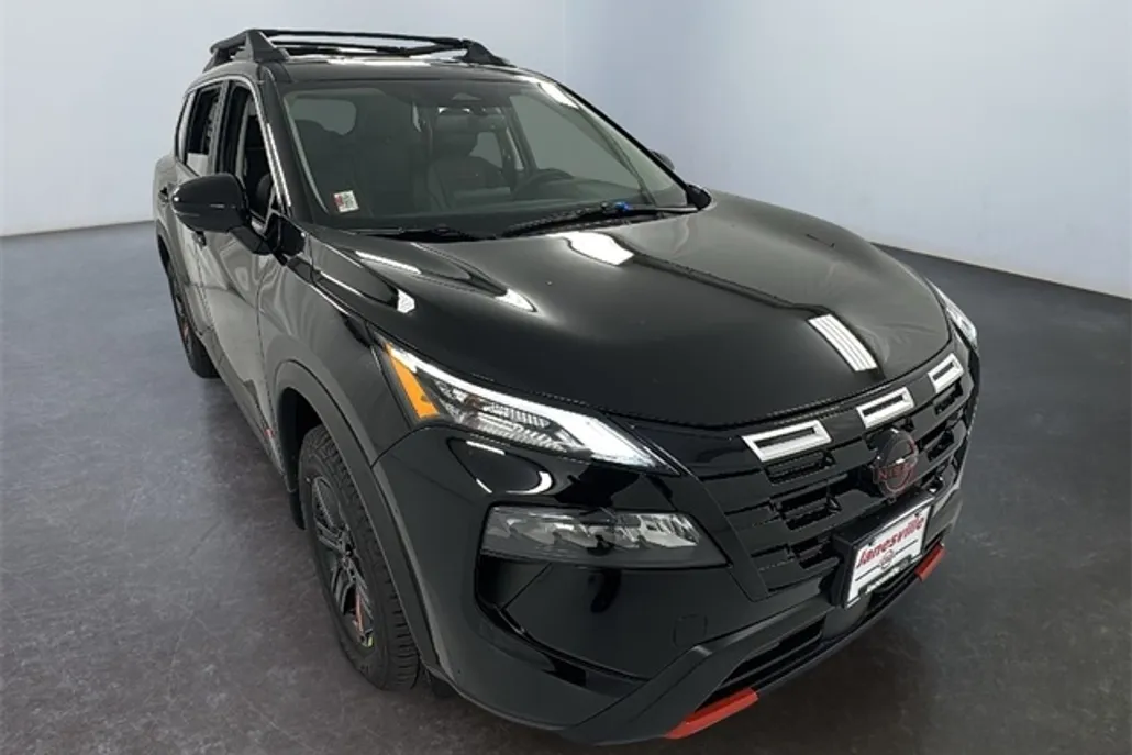 2026 Nissan Rogue SV photo 1