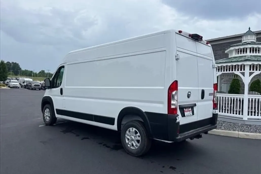 2024 Ram ProMaster 2500 photo 1