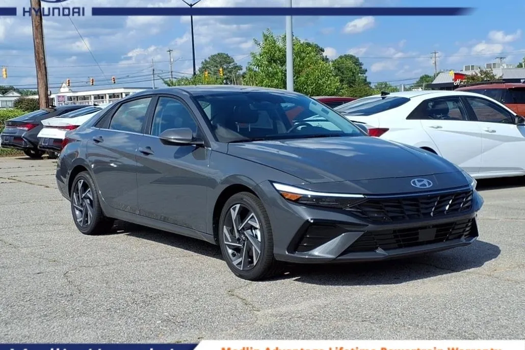 2025 Hyundai Elantra Hybrid Limited photo 1