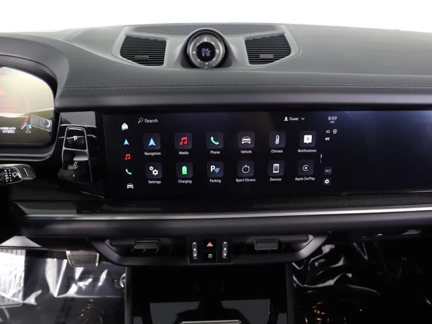 2025 Porsche Cayenne Turbo E-Hybrid photo 15