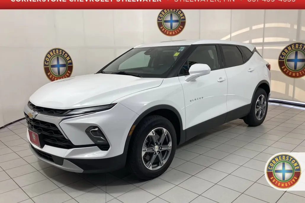2023 Chevrolet Blazer 2LT photo 1