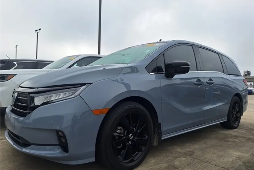 2024 Honda Odyssey Sport photo 1