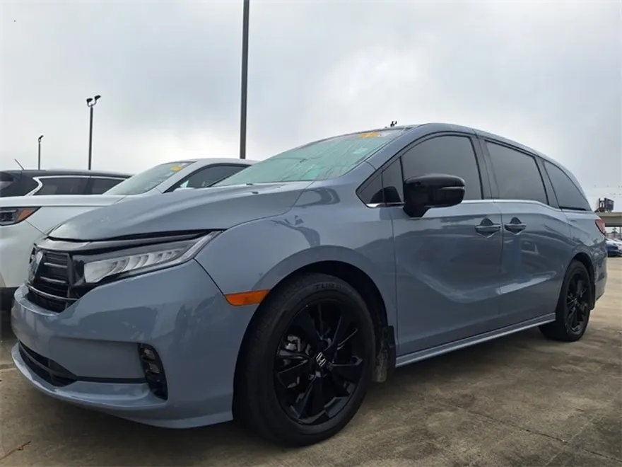 2024 Honda Odyssey Sport photo 1
