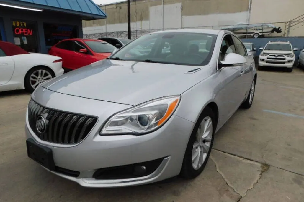 2016 Buick Regal Premium I photo 1