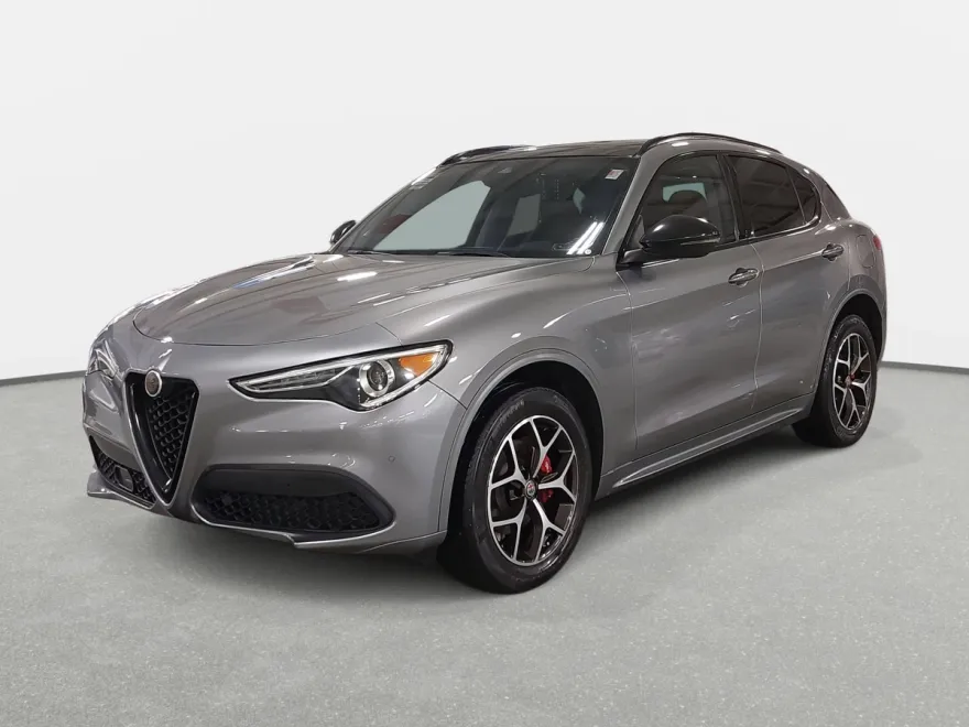 2021 Alfa Romeo Stelvio Ti photo 1