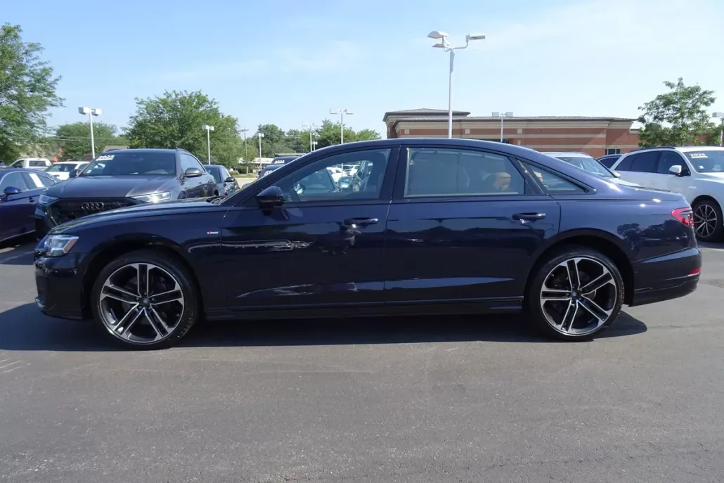 2025 Audi A8 L 55 photo 1