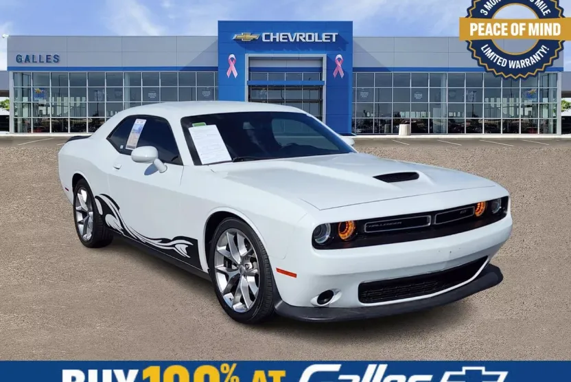 2023 Dodge Challenger GT photo 1