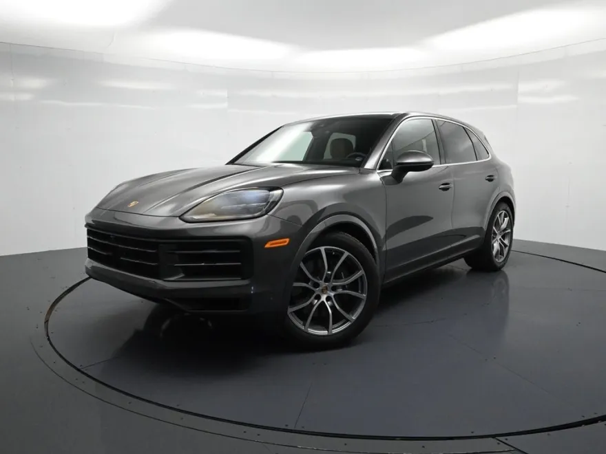 2025 Porsche Cayenne photo 1