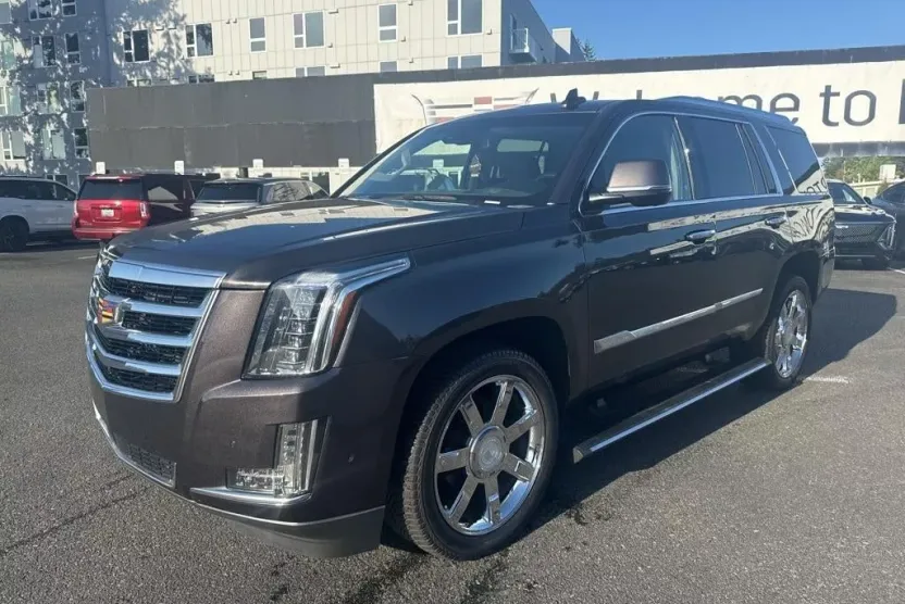 2017 Cadillac Escalade Premium Luxury photo 1