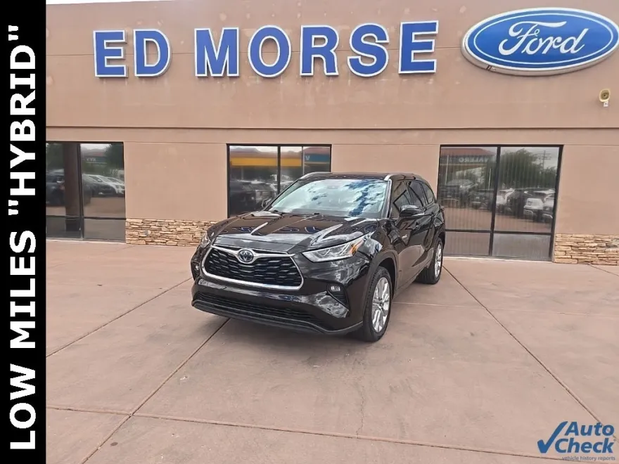 2021 Toyota Highlander Hybrid Limited photo 1