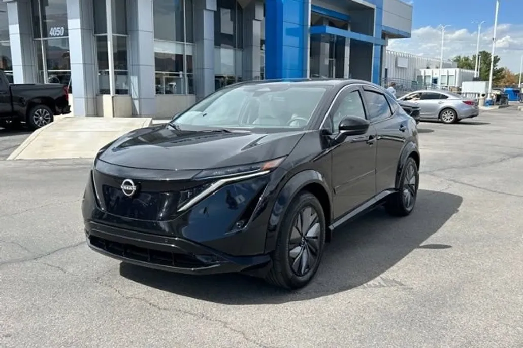 2025 Nissan ARIYA Engage photo 1