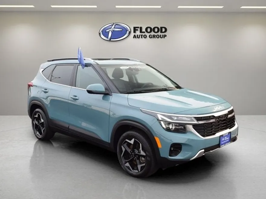 2024 Kia Seltos EX photo 1