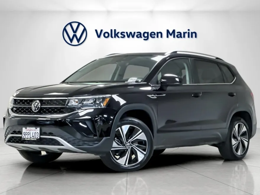 2024 Volkswagen Taos SE photo 1