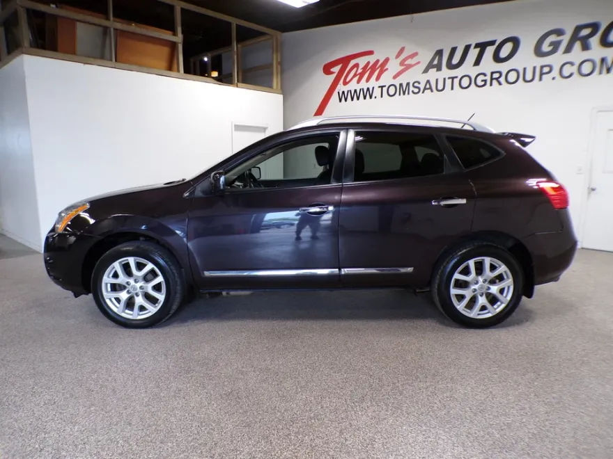 2013 Nissan Rogue SL photo 1