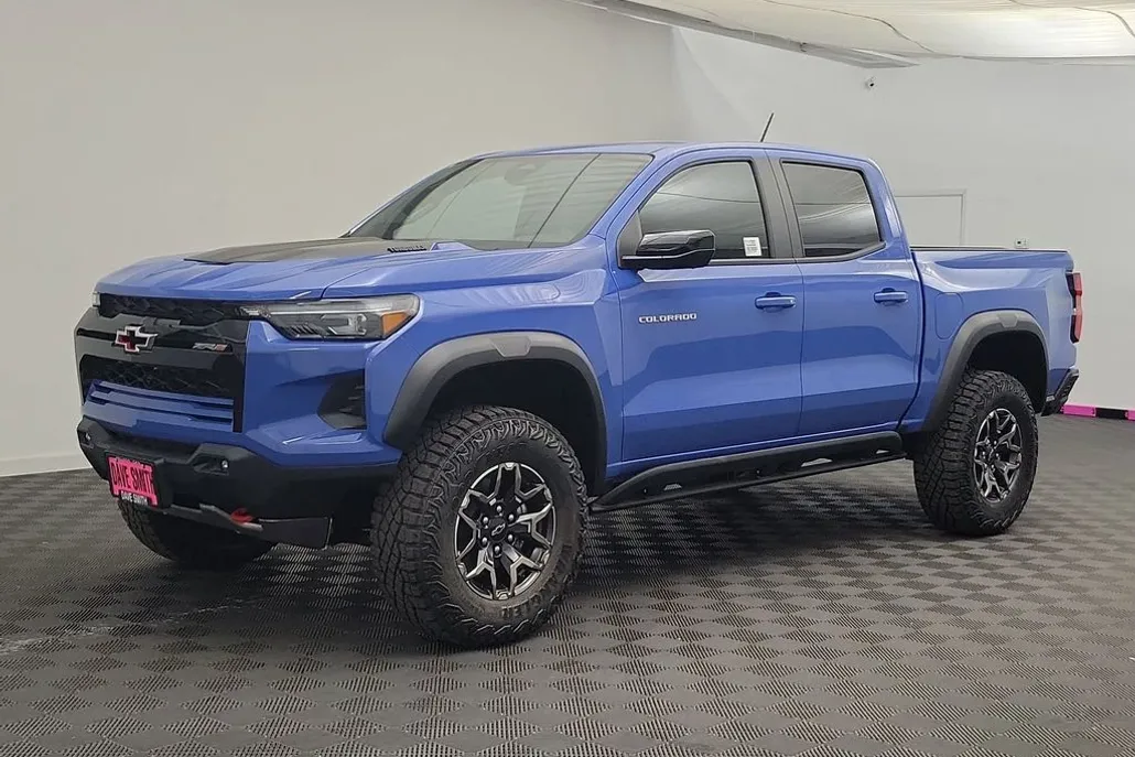 2026 Chevrolet Colorado ZR2 photo 1