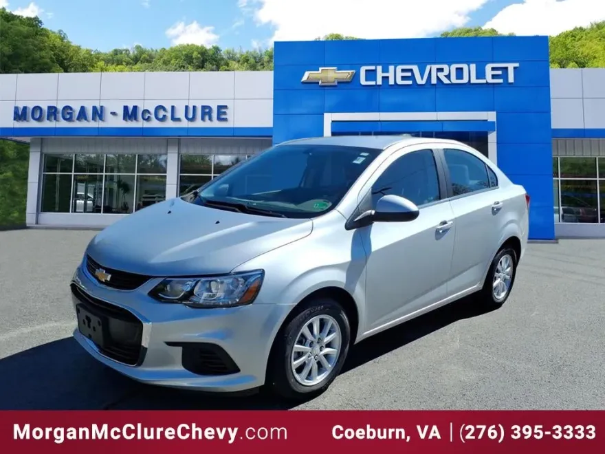 2020 Chevrolet Sonic LT photo 1