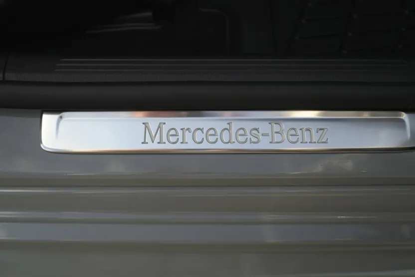 2025 Mercedes Benz C 300 4MATIC photo 1