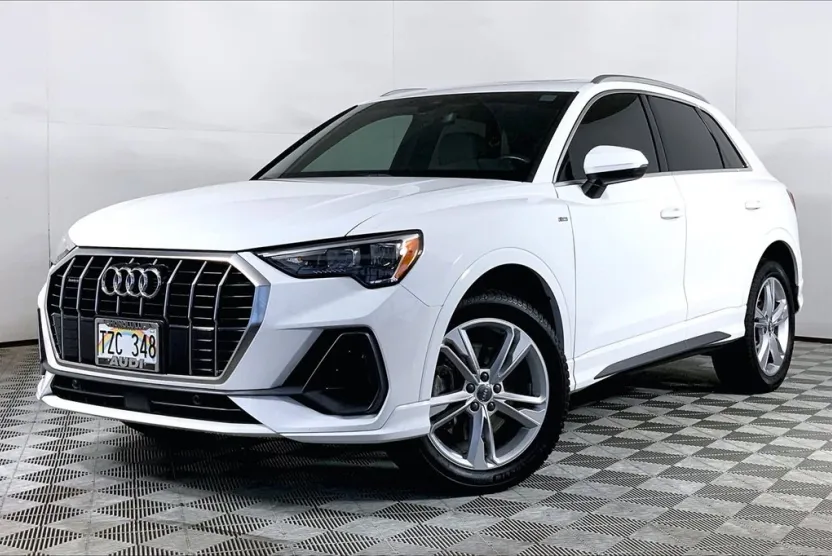 2020 Audi Q3 S line Premium photo 1