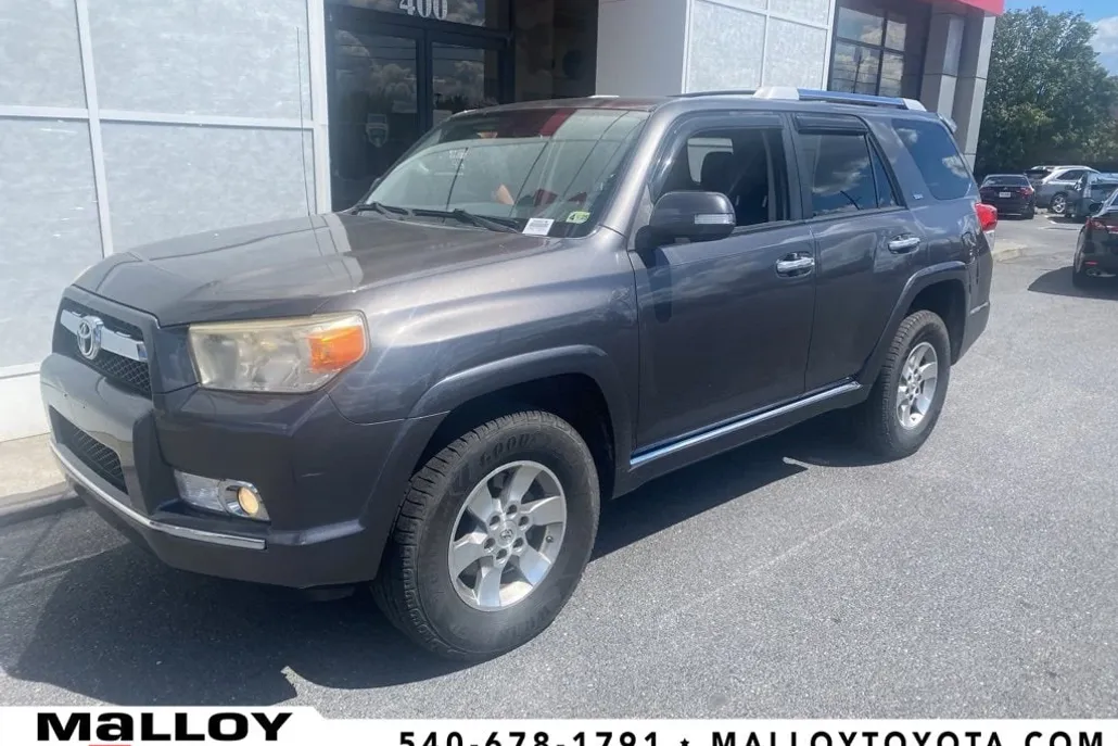 2013 Toyota 4Runner SR5 photo 1
