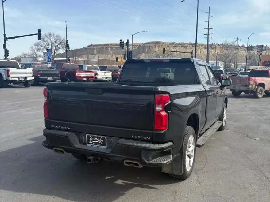 2019 Chevrolet Silverado 1500 Custom photo 1