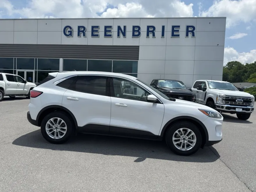 2020 Ford Escape SE photo 1