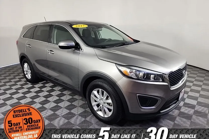 2017 Kia Sorento L photo 1