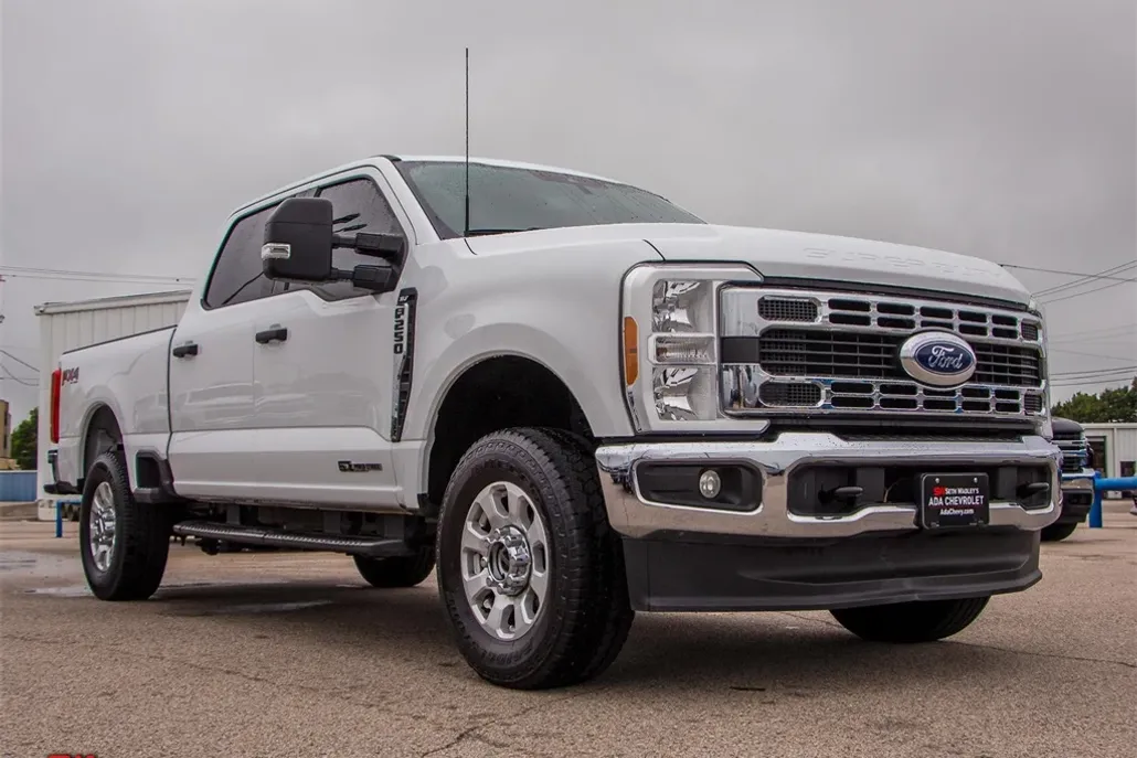 2023 Ford F-250 photo 1