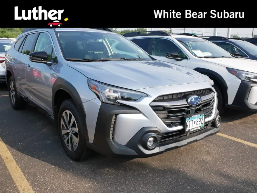 2025 Subaru Outback Premium photo 1