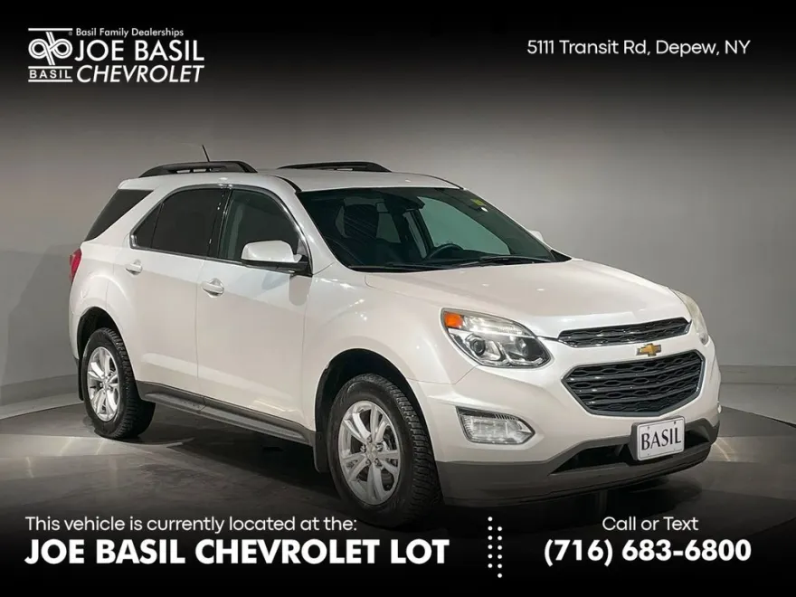 2017 Chevrolet Equinox LT photo 1