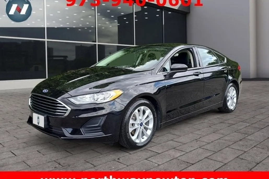 2019 Ford Fusion SE photo 1