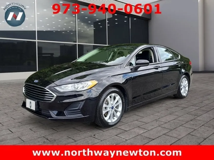 2019 Ford Fusion SE photo 1