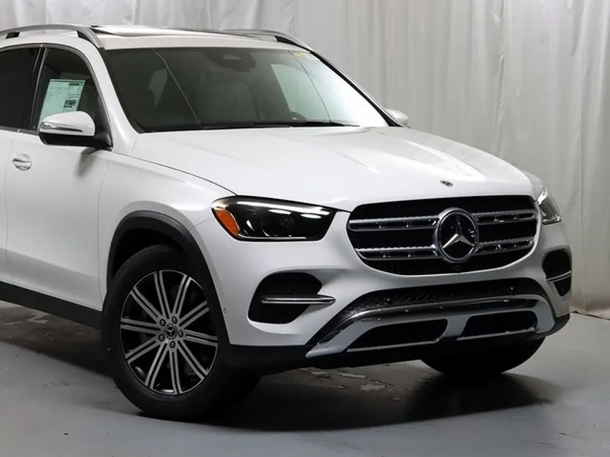 2025 Mercedes Benz GLE 450 4MATIC photo 1