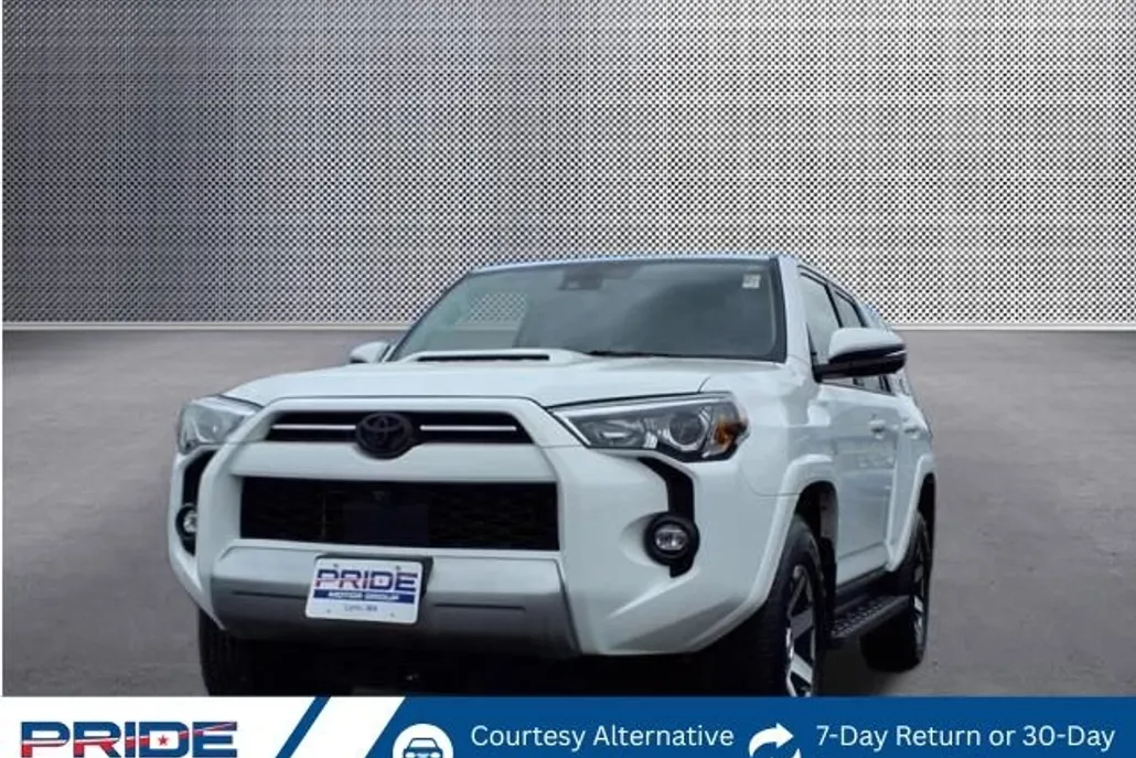 2022 Toyota 4Runner TRD Off-Road Premium photo 1