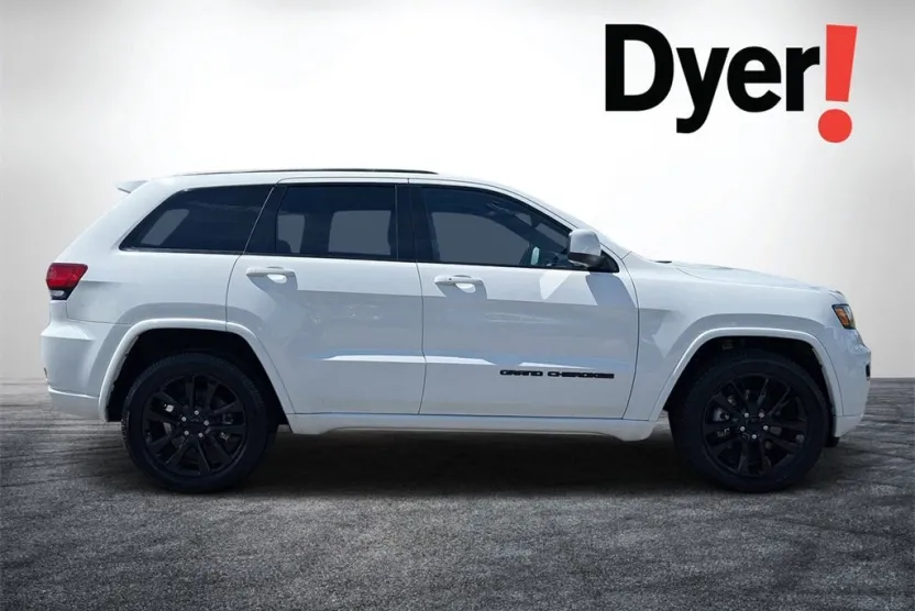 2021 Jeep Grand Cherokee Laredo X photo 1
