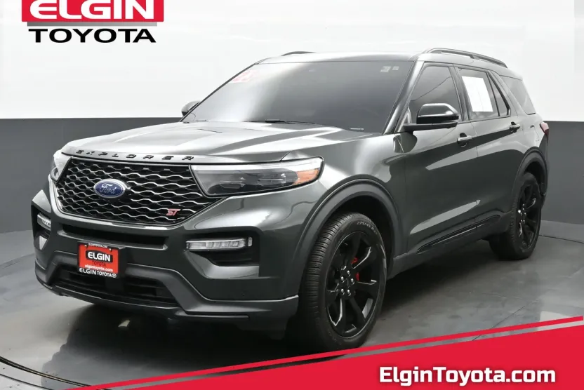 2023 Ford Explorer ST photo 1