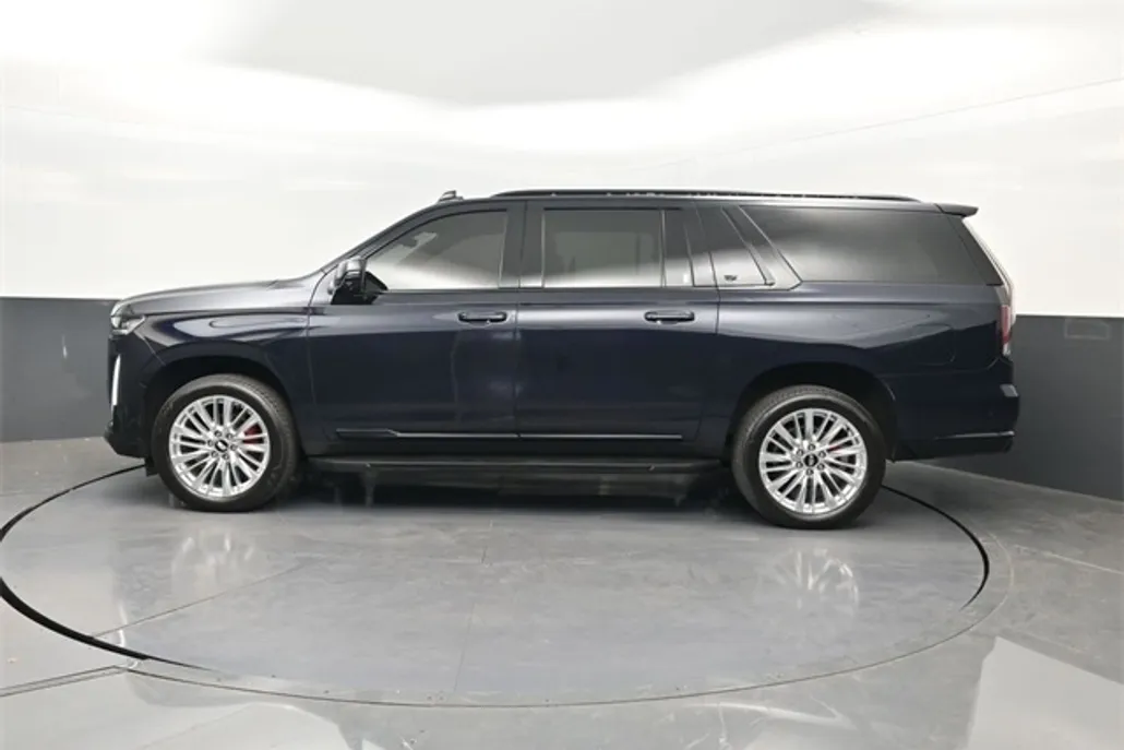 2021 Cadillac Escalade ESV Premium Luxury photo 1