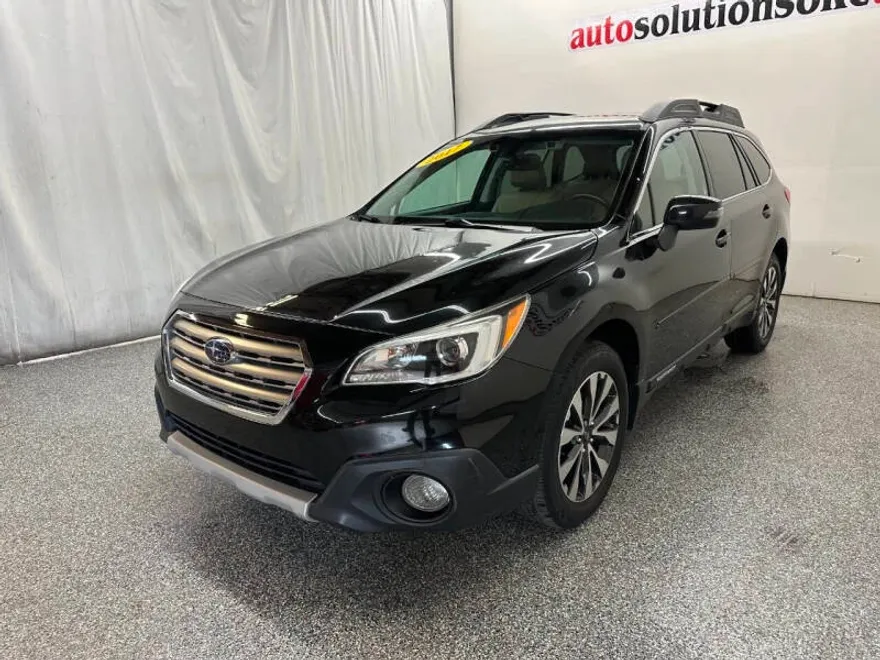 2017 Subaru Outback 2.5i Limited photo 1