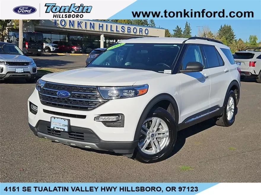 2024 Ford Explorer XLT photo 1