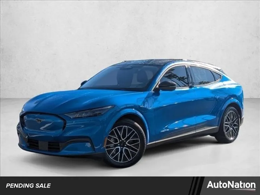 2025 Ford Mustang Mach-E Premium photo 1