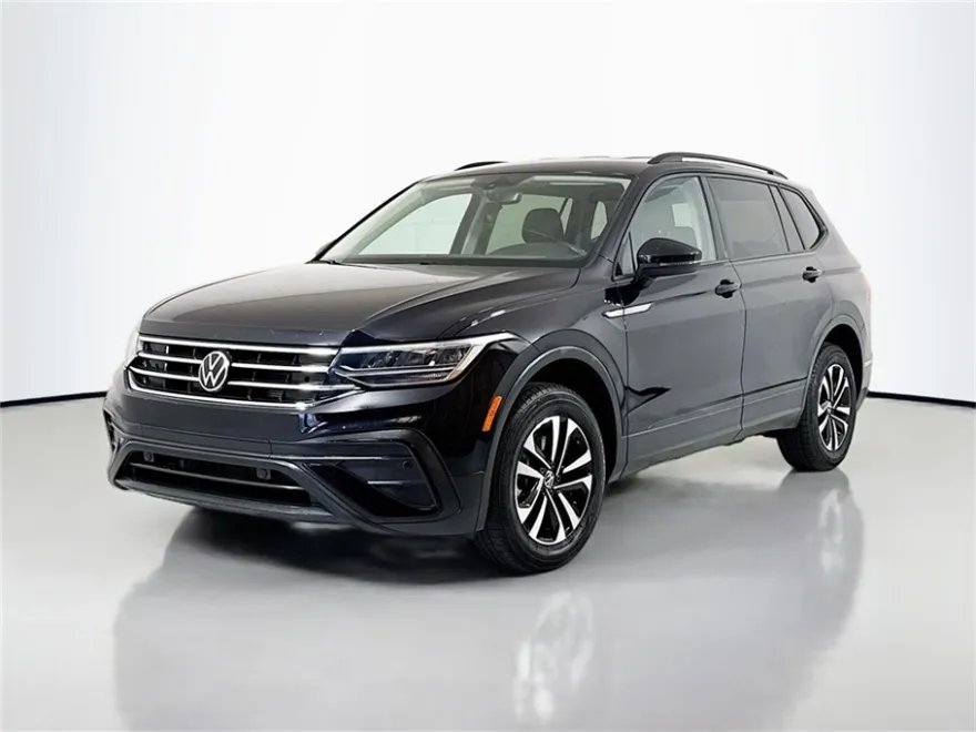 2023 Volkswagen Tiguan S photo 1